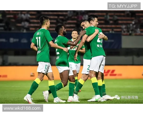 武汉篮球队以92分领跑世锦赛积分榜展现强劲实力